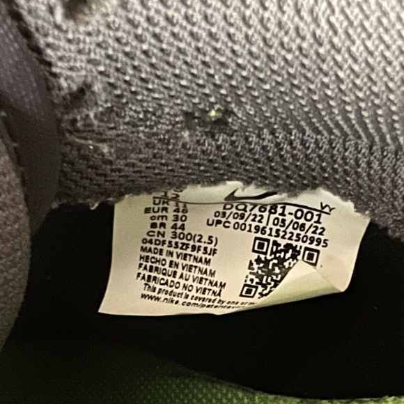 Nike Gray Athletic Shoes with Green Accents main image 10